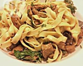 Лапша тальятелле с лисичками