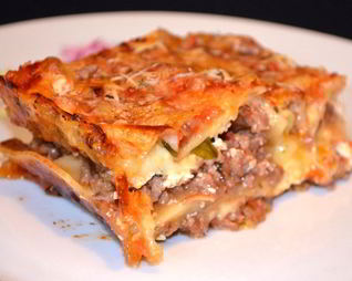 Иммигрантская лазанья болоньезе с грибами и 3 сырами