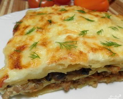 Лазанья из слоеного теста