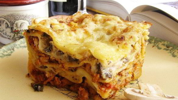 Рецепт Лазаний с куриным соусом болоньезе и грибами