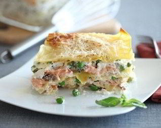 Лазанья с лососем и творогом