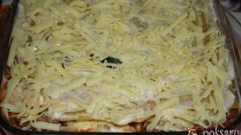 лазанья с мясным фаршем и базиликом