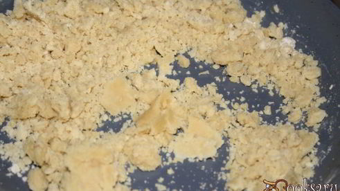 лазанья с мясным фаршем и базиликом