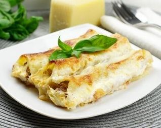 Классические каннеллони под соусом