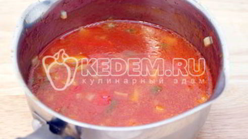 макароны перья с овощной подливой