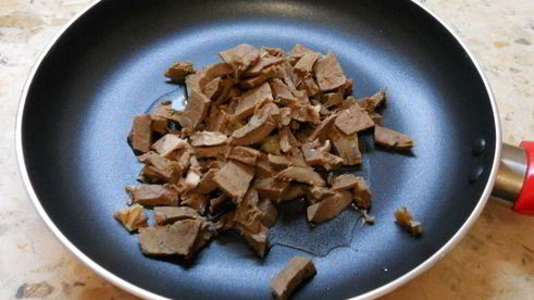 макароны со свиным сердцем и копченой курицей