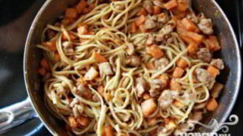 паста с курицей и сладким картофелем