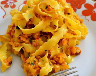 Паста с рыбным соусом