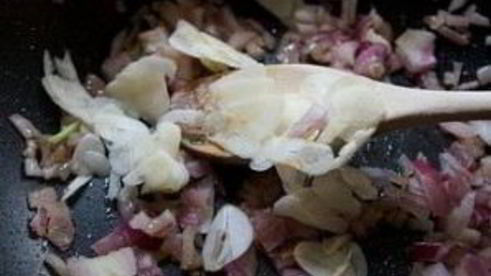 паста с тушеной капустой кале