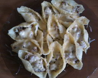 Ракушки, фаршированные мясом
