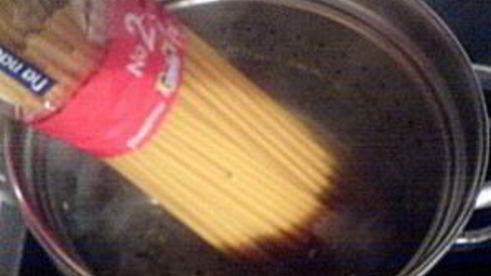 спагетти с фаршем и сыром