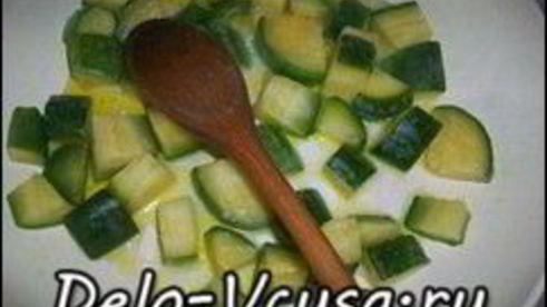 спагетти с креветками и цукини