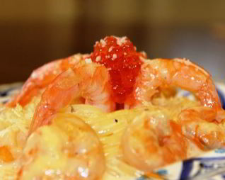 Спагетти с креветками в чесночно-сливочном соусе