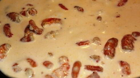 спагетти с креветками в чесночно-сливочном соусе