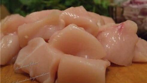 спагетти с курицей и запеченными перцами