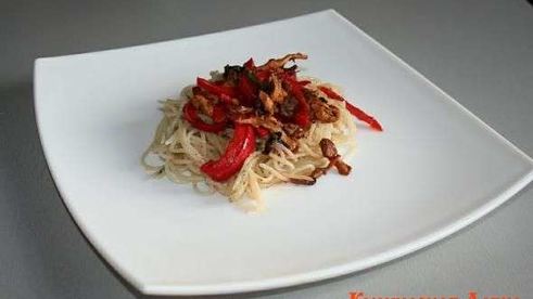 спагетти с восточными нотками