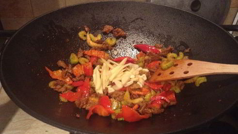 жареная лаша по-китайски с мясом