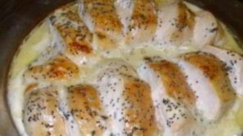 куриное филе в нежном сливочном соусе