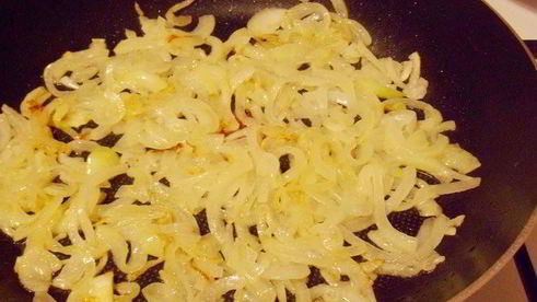 курица, фаршированная рисом и шампиньонами