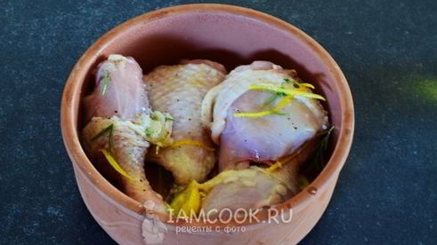 курица с лимоном и розмарином по-гречески