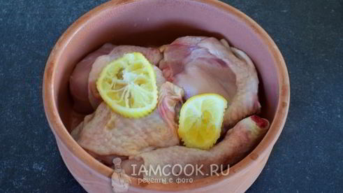 курица с лимоном и розмарином по-гречески