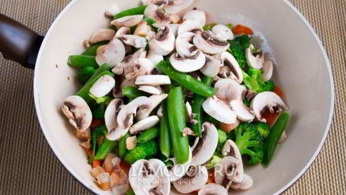 му гу гай пан — курица с грибами по-китайски