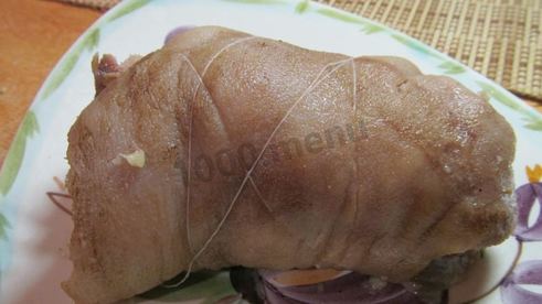 свиная рулька вареная