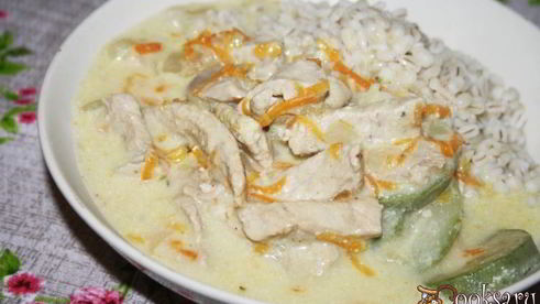 свинина с овощами в сметанном соусе