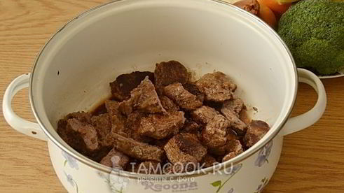 тушеное мясо с овощами