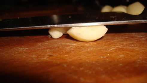 тушеные свиные ребрышки с морковкой