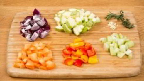 утиная грудка с брусничным соусом