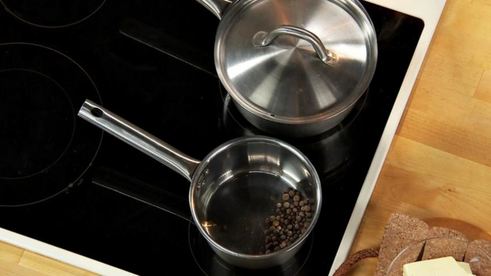 утиная ножка с фиолетовой коврижкой