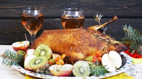 утка, фаршированная рисом и грибами