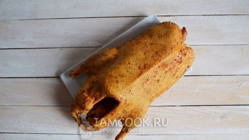 утка, фаршированная рисом и грибами