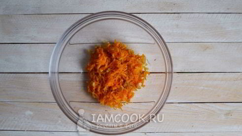 утка, фаршированная рисом и грибами