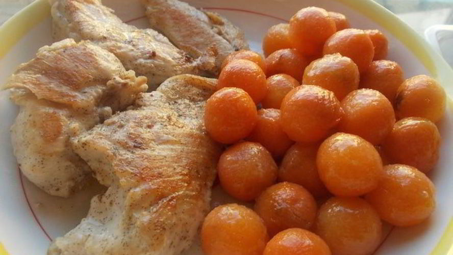 Рецепт ванильного куриного филе с медовой морковью