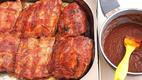 запеченные свиные ребрышки