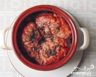 Запеченные телячьи мозги с овощами