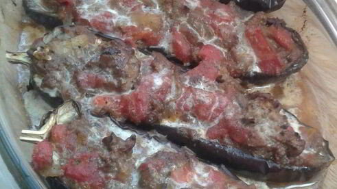 баклажаны, фаршированные куриной печенью и помидорами