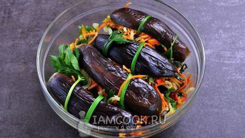 баклажаны соленые с морковью и чесноком