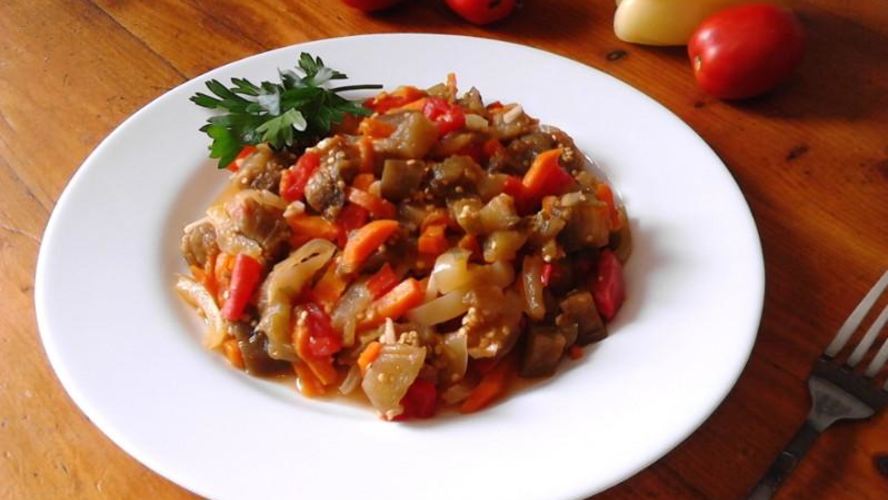 Рецепт баклажанов тушеных в мультиварке