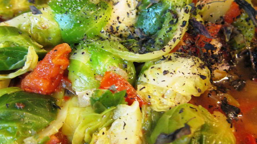 Рецепт брюссельской капусты с томатами