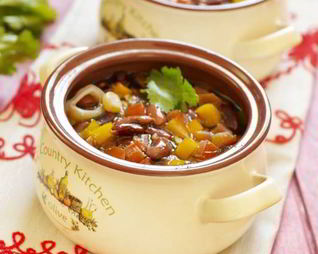 Горячее лобио в горшочке