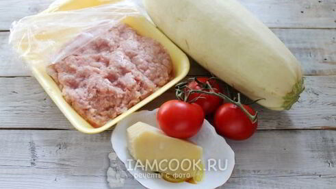 кабачки, фаршированные фаршем и сыром, в духовке