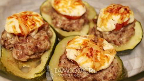 кабачки, фаршированные фаршем и сыром, в духовке