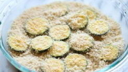 кабачки в сырной панировке
