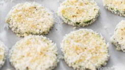 кабачки в сырной панировке