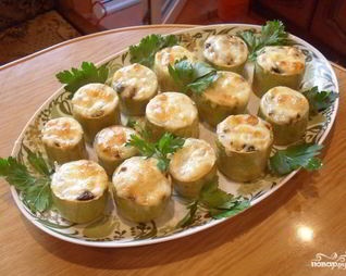 Кабачки, запеченные в мультиварке