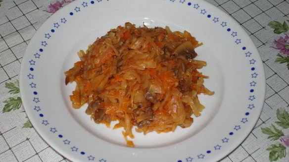 Рецепт Капусты, тушеной с грибами