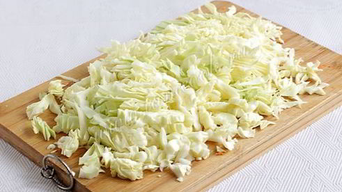 капуста тушеная с колбасой